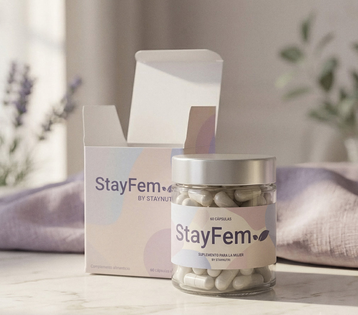 Bote de StayFem junto a su caja